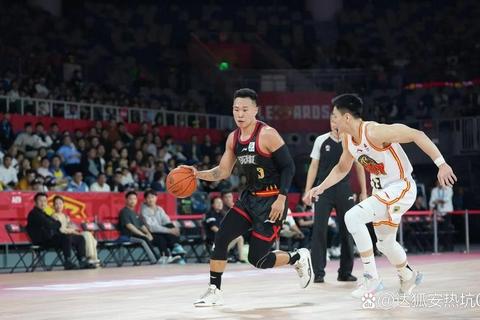 天津主场激战深圳 CBA对决悬念迭起  第1张